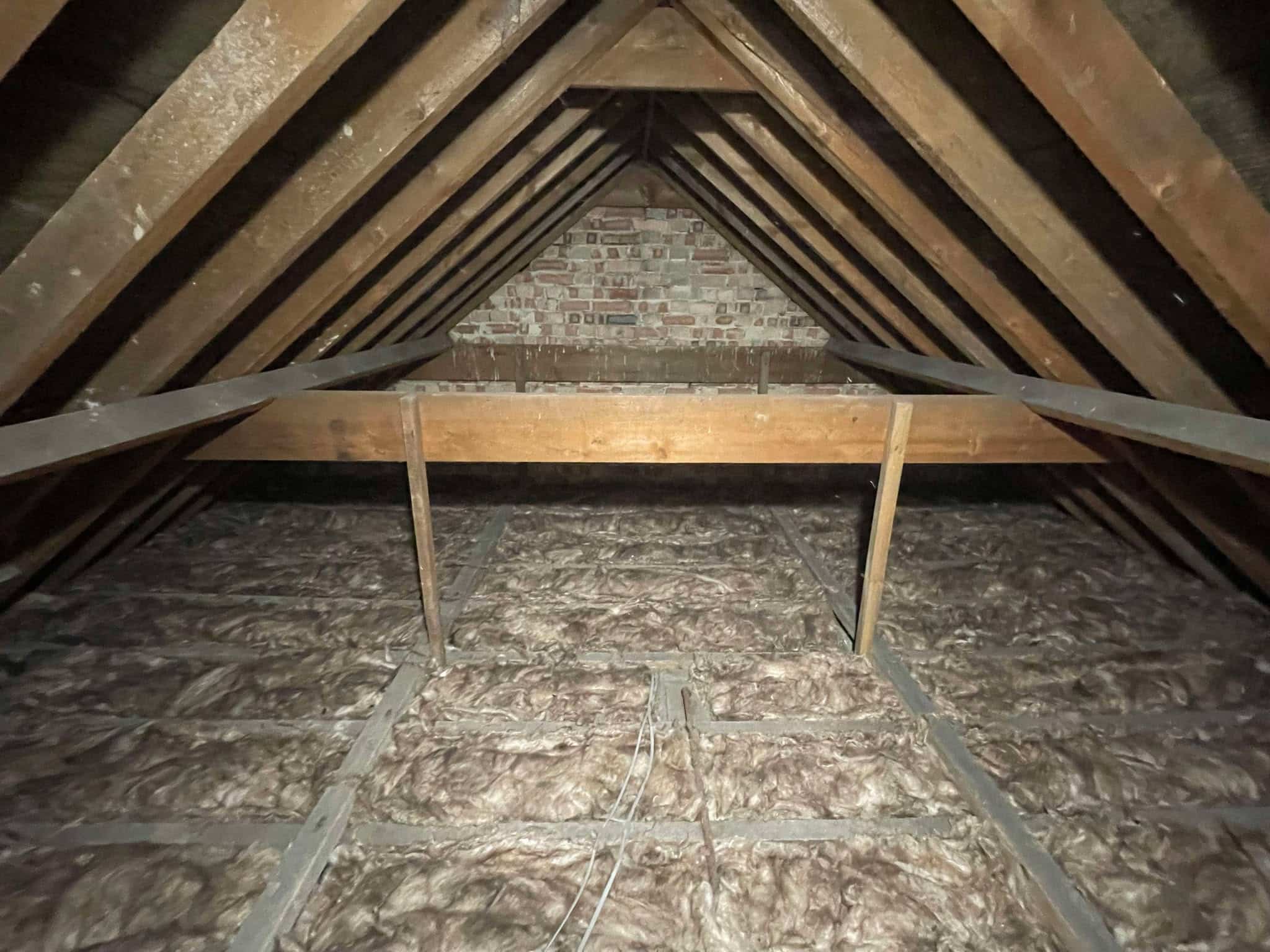 Loft Insulation to Reduce Energy Bills – Save Money Now